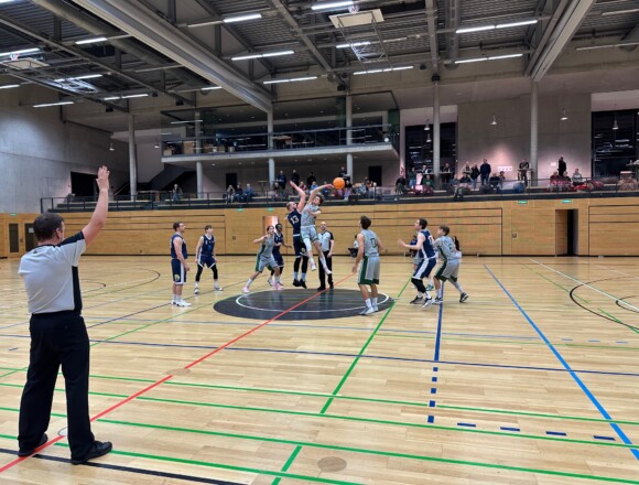 Starker Dämpfer gegen amtierenden Meister (45:80)